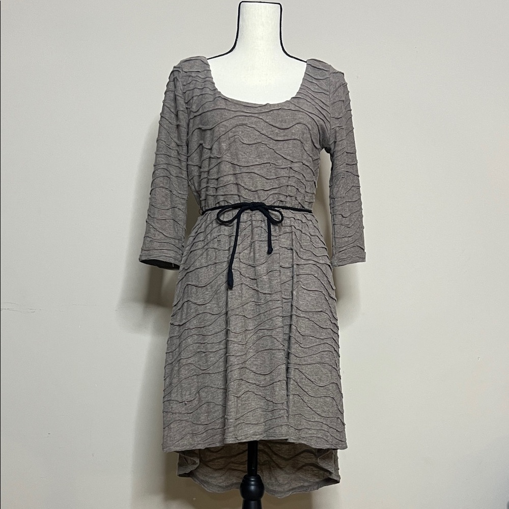 🐻🥔📦Women’s Taupe Wave-Texture Belted Dress